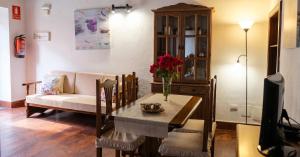 Charming Apartment in Los Silos, 80m² with Terrace