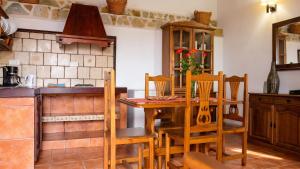 Charming Apartment in Los Silos, 80m² with Terrace