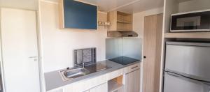 Bungalow with Shared Pool in Pataias + 30 m² + Pool.