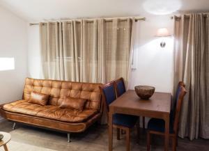 Modern Apartment Porto 100m² + Lake View