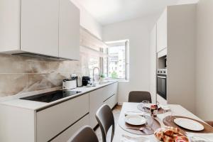 The Monti Residence - by MyHomeInComo