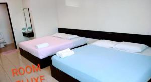 STAR HOTEL