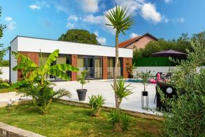 Villa Sunshine
