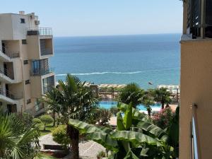 Sea Front View Studio Apartment - Dolce Vita 2