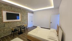 Guesthouse - VILA QETESIA