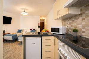 Santiago Suite