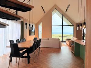 Modern new house in Golden Circle