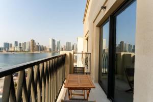 Premium Stunning 2-Bed Beachfront Apartment - Cyan Beach Residence