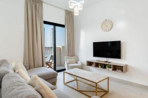 Premium Stunning 2-Bed Beachfront Apartment - Cyan Beach Residence