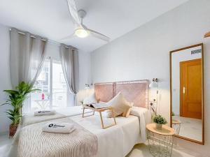 Fuengirola Beach Apartment by Stay Belonio