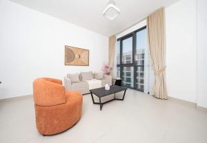 Chic 1BR with Balcony & Pool Access