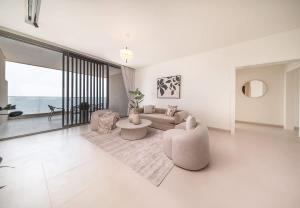Premium 2 Bedroom Apartment with Maid Room and Sea Views in Seaside Hills