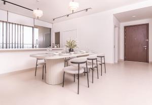 Premium 2 Bedroom Apartment with Maid Room and Sea Views in Seaside Hills