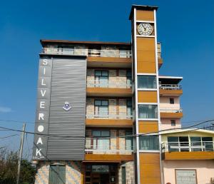 The Silver Oak Banquet & Motel