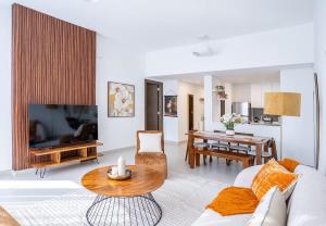 Gorgeous 1 Bed Apartment in Blue Bay Walk