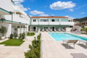 Blue Thermae Retreat