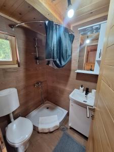 Splav Zaliv, Perućac