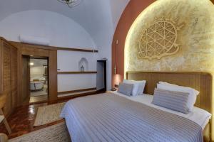 Silk Road Museum Hotel