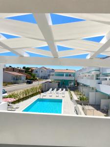Blue Thermae Retreat