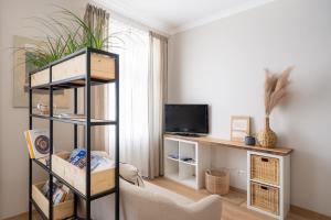 Sunny Retreat - Premium Studio - Perfect for 2
