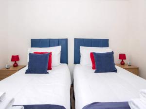 Holm Dell Apartment