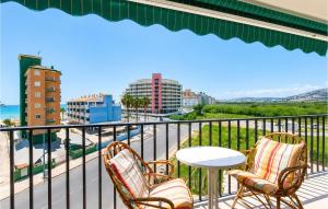 Cozy Apartment In Peñíscola With Swimming Pool