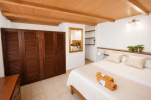 Feliz Puerta - Entire House with Rooftop Terrace, Iquitos