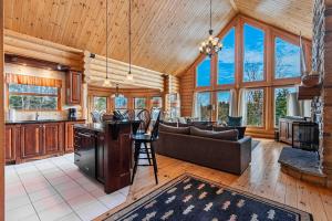 Spa Pool & Sauna - Laurentides Serenity