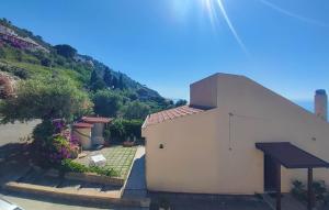 2 Bedroom Amazing Home In Gioiosa Marea