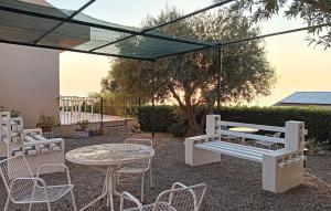 2 Bedroom Amazing Home In Gioiosa Marea