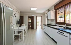 Amazing Home In Malaga