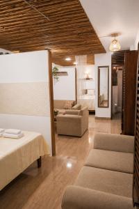 Feliz Puerta - Entire House with Rooftop Terrace, Iquitos