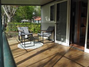Comfortabele mobile homes met airco en eigen buitenruimte