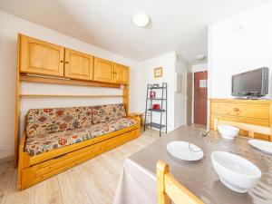 Studio moderne idéal pour 2, au pied des pistes - FR-1-807-114