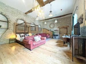 The Warhorse - Ukc9914
