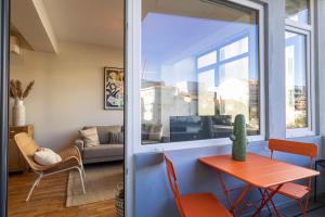 Modern 3BR in Downtown Porto w AC