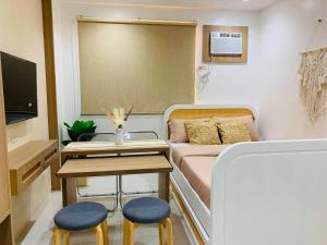 Liloan Cebu Family Studio with Swimming Pool, up to 4 Pax