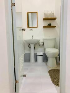 Liloan Cebu Family Studio with Swimming Pool, up to 4 Pax