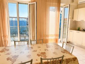De Amicis Sea Home