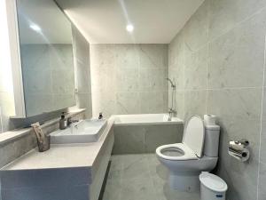 Astra Luxury & Full facilities 168