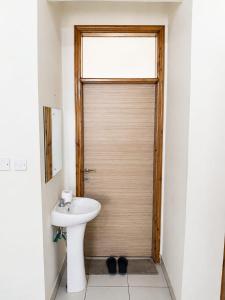 Your Home Away from Home Elegant 2BR Bnb at Buxton Point, Mombasa