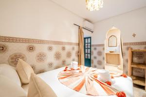 Riad Jad Private 5-Suite Riad, 10 Min Walk to Jemaa el-Fna with Pool, Rooftop & Breakfast