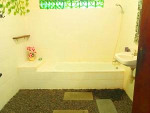 Puri Sari Cottage