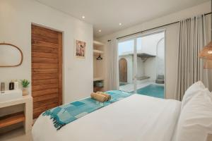 Hidden Gem 2BR Villa with Private Pool canggu