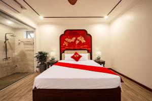 Lake Hotel Sóc Sơn