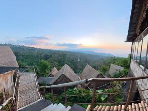 Wanagiri sunset glamping