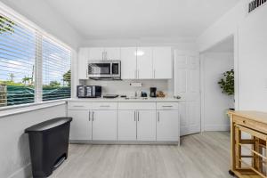 Easy Does It - Cozy 1BR Near Coral Gables