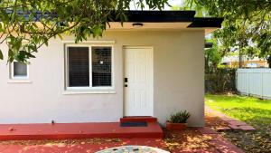 Easy Does It - Cozy 1BR Near Coral Gables