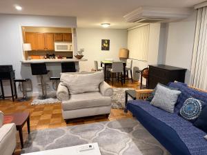 PENTAGON CITY SUPRLOCATION,5ppl,PRIVATE,METRO,PARK