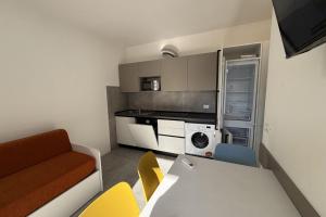 Cozy apartment with private garden in Bibione